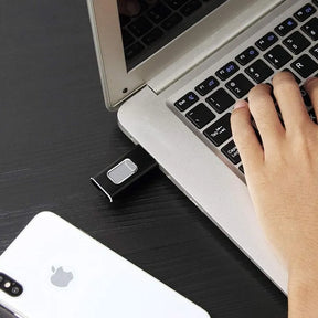 Apple USB Stick fuer einfache Bild uebertragung von iPhone auf Laptop und Speicherplatzerweiterung