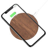 Induktive Ladestation aus echtem Wallnuss Holz mit Quick Charge fuer ein Geraet