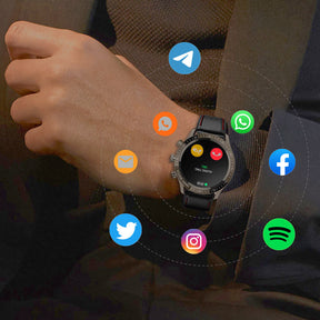 Smartwatch getragen von einem Mann